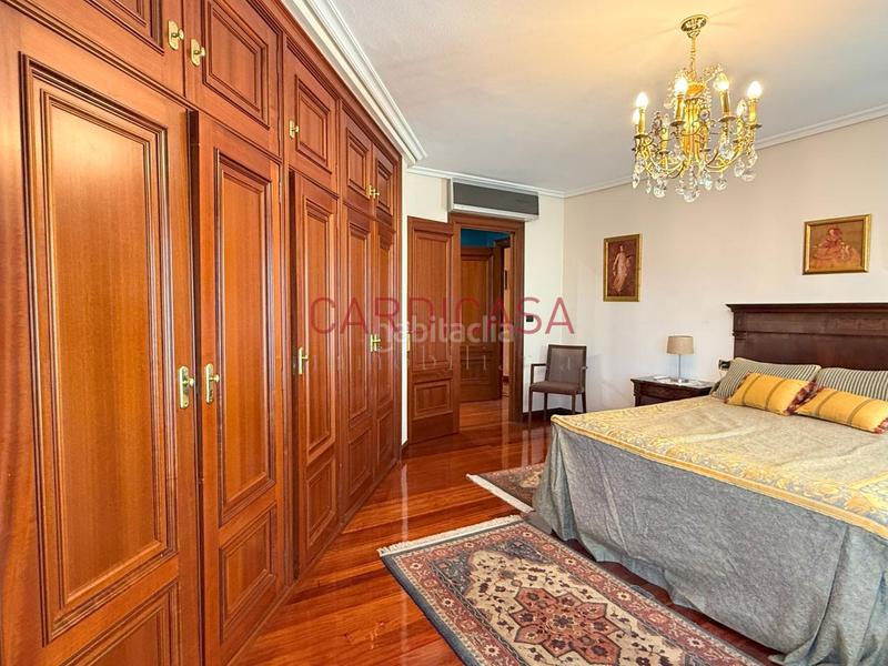 Foto 81aabda1-8976-4d55-9f19-a093544331e0. Alquiler piso en Plaza Independencia Vigo