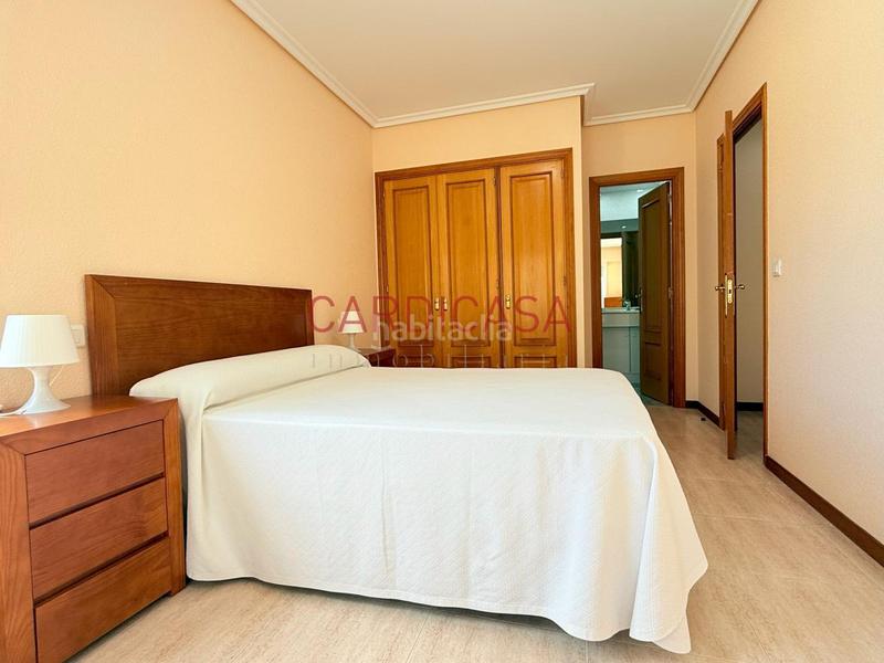 Foto 37c8095c-d903-450e-a6f2-1c6863aec6c1. Rent flat with heating parking in Navia Vigo