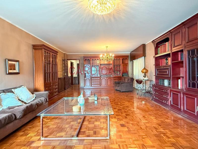 Foto f4da9814-182a-45d8-8eb5-7ec8d798e6ee. Appartement avec chauffage parking dans Plaza España - Corte Inglés Vigo