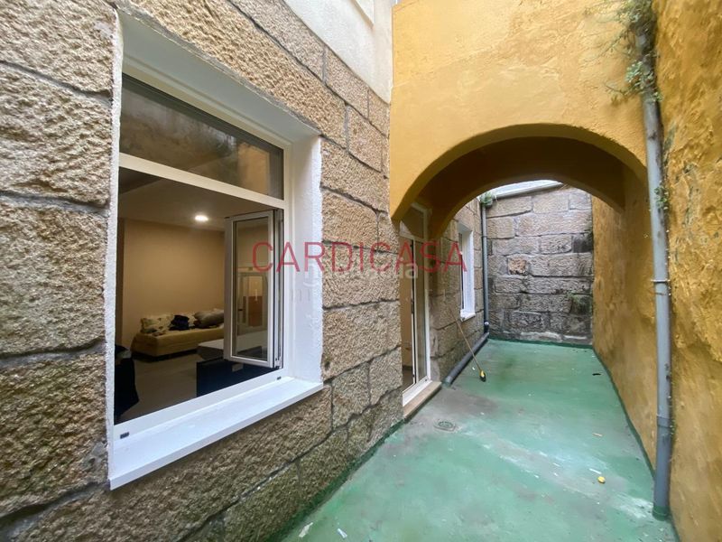 Foto a558ec31-0c80-40ad-bb61-cf63ecf48d59. Local comercial a O Castro Vigo