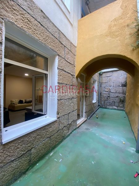 Foto fa562bf1-91f9-4035-9609-19a7b2d77372. Local comercial a O Castro Vigo