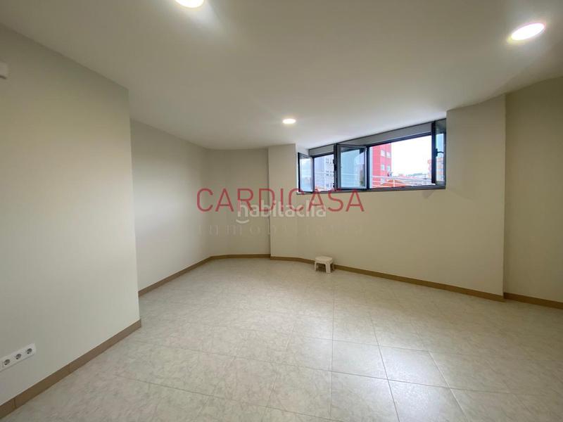 Foto 26e9b611-78be-46a7-86e7-244e3555ae09. Alquiler local comercial en As Travesas - Balaidos Vigo