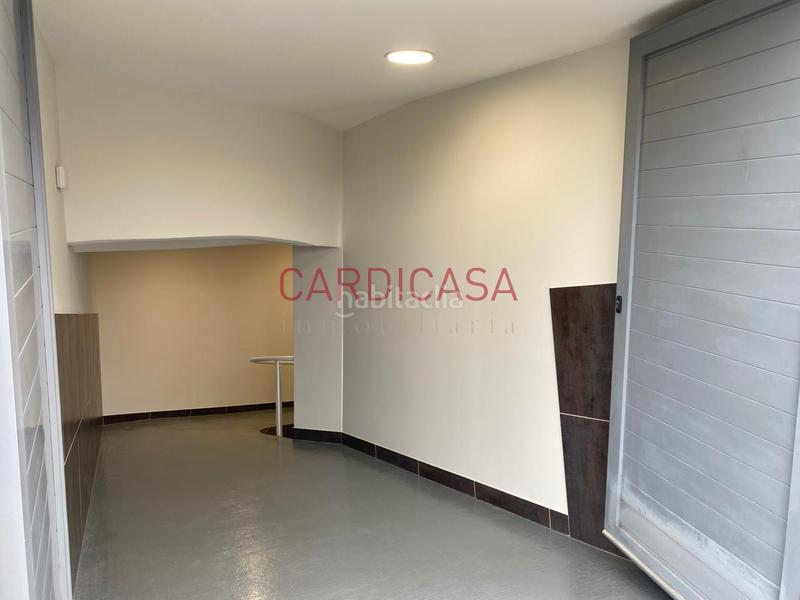 Foto 3670ed0c-693e-49a1-ac4d-686a3e144cb4. Alquiler local comercial en As Travesas - Balaidos Vigo