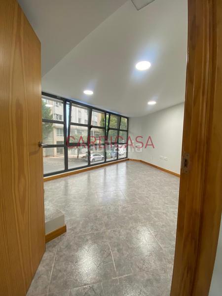 Foto 367d2d27-26e3-4fd5-b0ed-7961c2fdd8a3. Alquiler local comercial en As Travesas - Balaidos Vigo