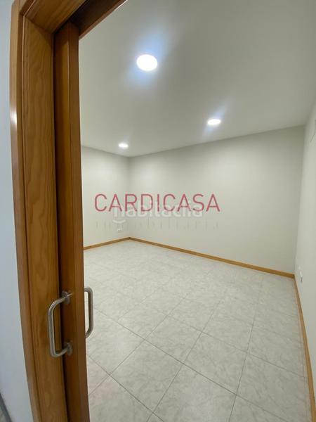 Foto eb593d02-fb7f-48cf-b4af-39e13480792a. Alquiler local comercial en As Travesas - Balaidos Vigo