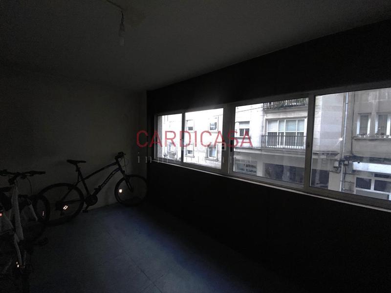 Foto 8fb4832c-2416-4508-b070-d9d240680169. Locale commerciale in Plaza España - Corte Inglés Vigo