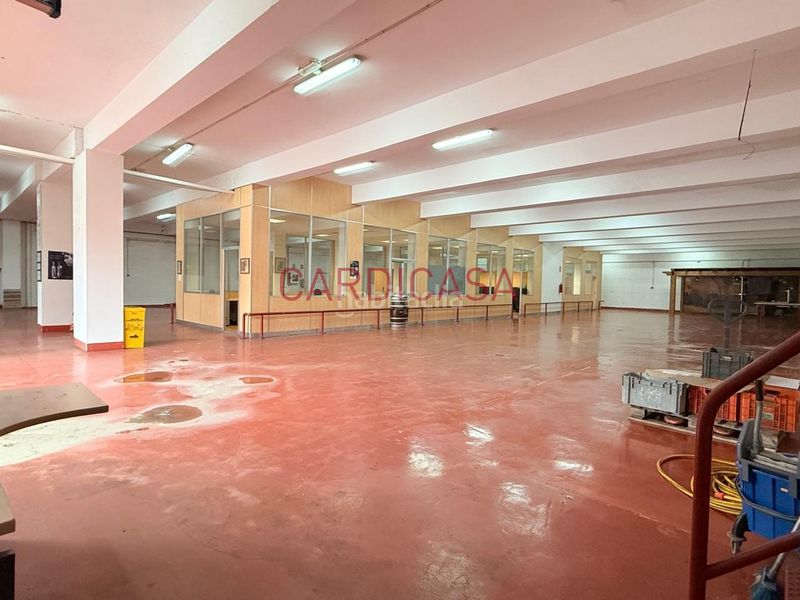 Foto 3a136a87-a4d9-4e77-832e-685914ea5896. Nave industrial en Redondela