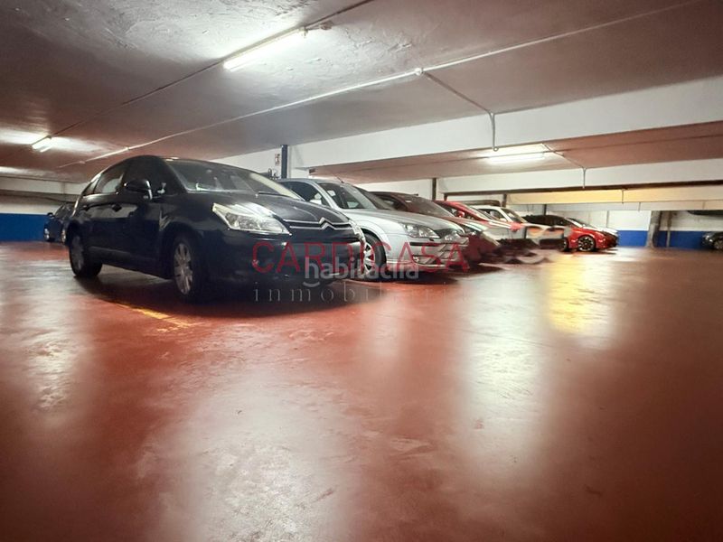 Foto 16b7e133-920f-4b6a-a524-aac28d2b0845. Aparcament cotxe a Centro - Areal Vigo