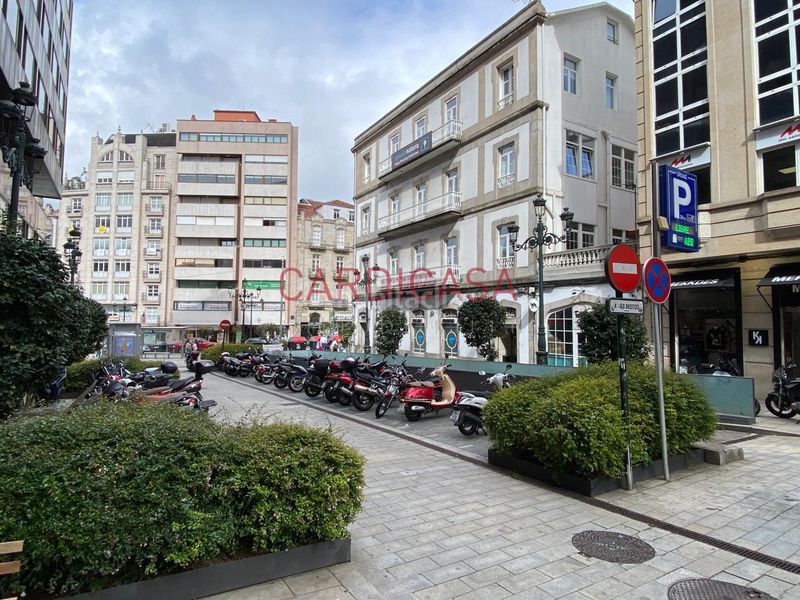 Foto fd7ee027-2153-4f9c-9881-481901d1ec38. Aparcament cotxe a Centro - Areal Vigo