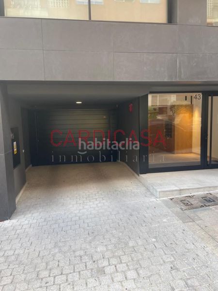 Foto 4084ff0b-285e-49c1-9633-86196e4c8fb8. Aparcament cotxe a Plaza España - Corte Inglés Vigo