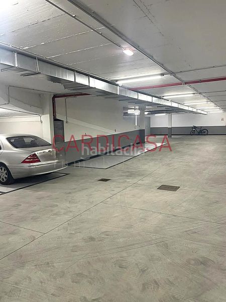 Foto a91511ed-02e6-4925-90fe-7b569a735976. Aparcament cotxe a Plaza España - Corte Inglés Vigo