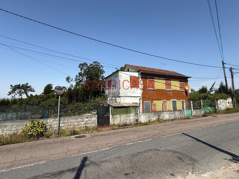 Foto b086bcd3-8591-4f73-b171-975067b48f55. Casa a Sardoma - Castrelos Vigo