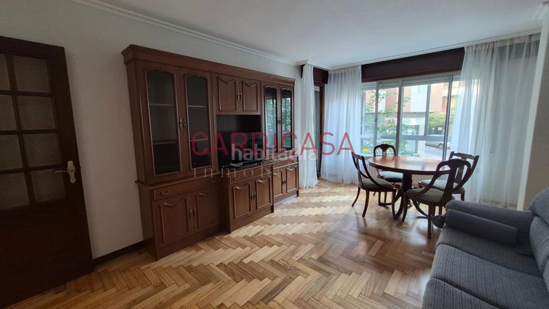 Foto 4c57426a-3dc8-4a0d-a3ec-294d23ebf712. Rent flat with heating in Plaza Independencia Vigo