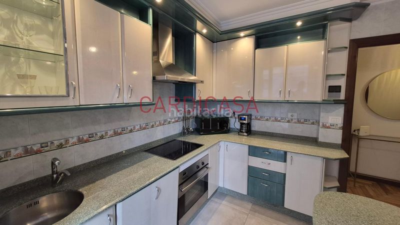 Foto f74b792b-b854-48bf-9407-860a68fa0505. Rent flat with heating in Plaza Independencia Vigo