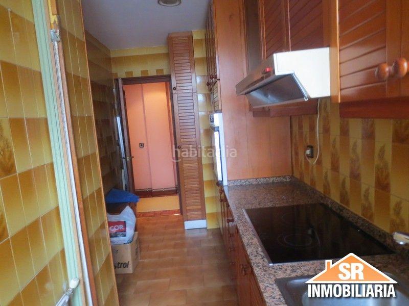 Foto 3a723c38-dd75-4ae0-bb76-f1dfd23df9e5. Alquiler piso en Os Mallos Coruña (A)