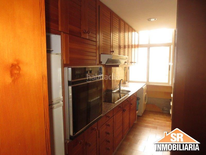 Foto cf8f035f-e84b-4868-af98-1686a58521f3. Alquiler piso en Os Mallos Coruña (A)