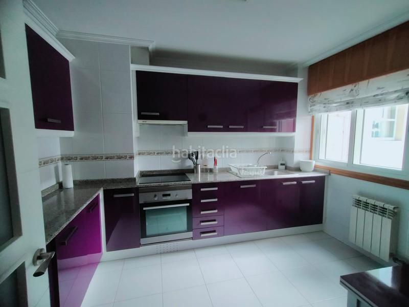 Foto 54fe2b48-80bd-4fca-89d1-694d7150fe51. Rent flat with heating parking in Riazor - Visma Coruña (A)