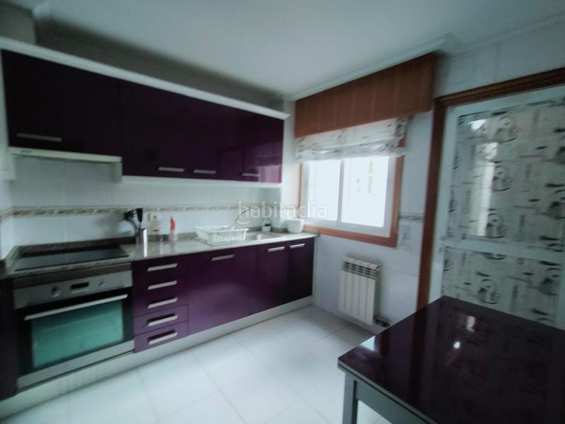 Foto 7461d14f-5372-40dc-b386-fa37f7daec4b. Rent flat with heating parking in Riazor - Visma Coruña (A)