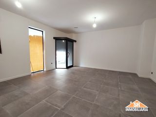 Alquiler Local Comercial en R�a do socorro 35