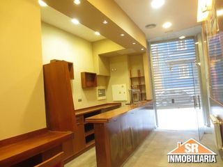 Lloguer Local Comercial  Rúa orillamar. Alquiler local hosteleria, bien situado, al lado de plaza de esp