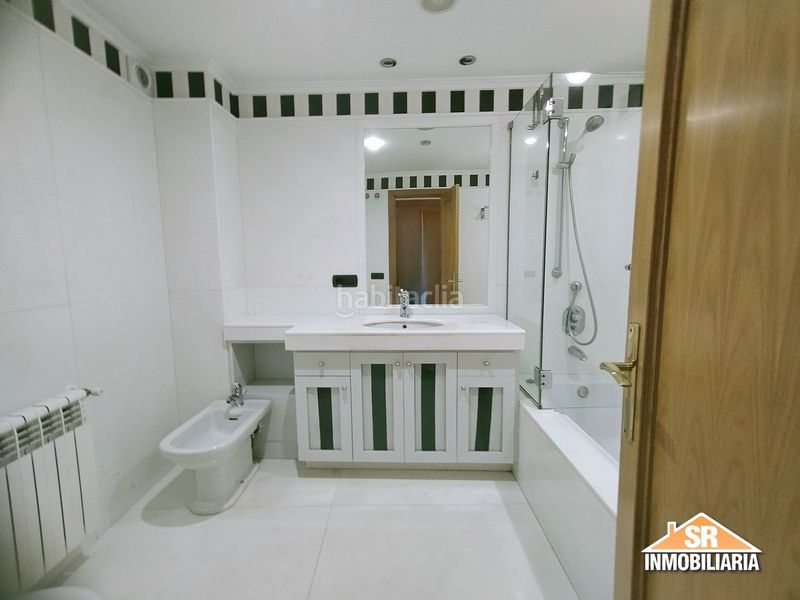 Foto 0ff5b709-4625-4b06-a958-d4a6441cc839. Rent flat with heating in Monte Alto - Zalaeta - Atocha Coruña (A)