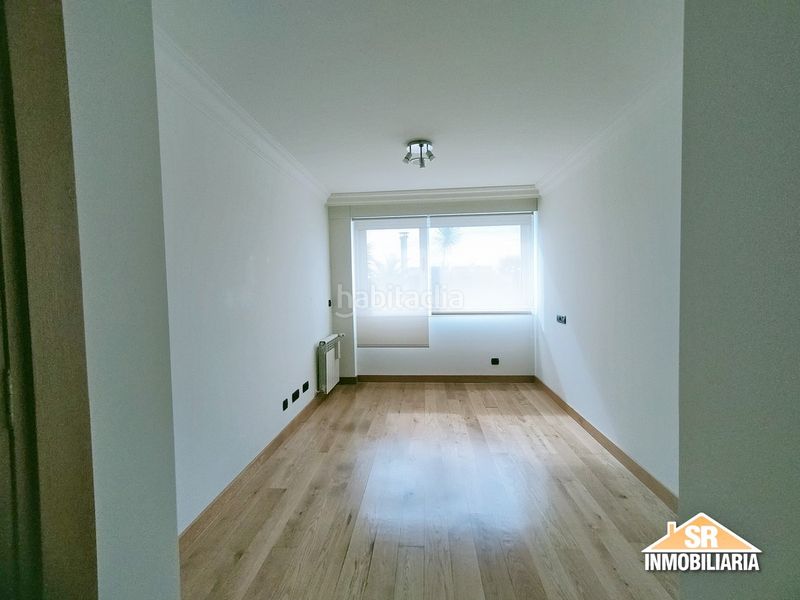 Foto 2b78f94f-4b43-46c0-85df-471bdc7bbeb7. Rent flat with heating in Monte Alto - Zalaeta - Atocha Coruña (A)