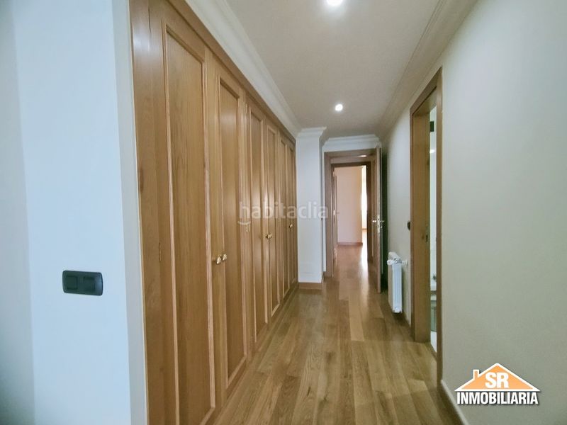 Foto b5348bbc-2981-490b-a0fd-3031f3beeda7. Rent flat with heating in Monte Alto - Zalaeta - Atocha Coruña (A)