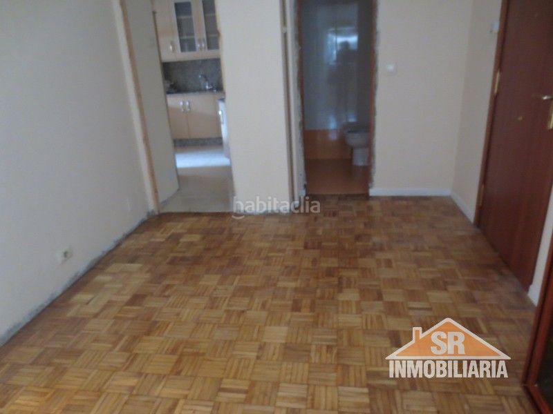 Foto 779c2b9e-9080-4390-ad6e-509b5260fe88. Lloguer pis amb calefacció a Ensanche Coruña (A)