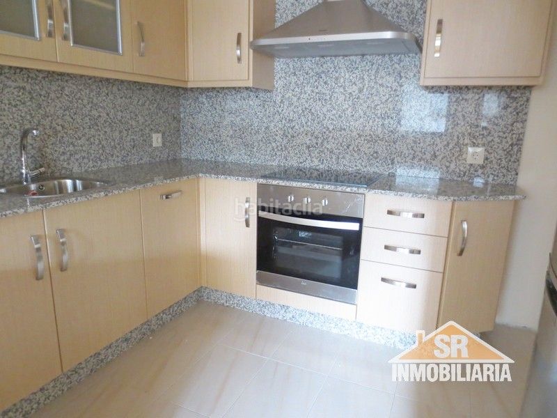 Foto 846f571d-8fa4-437d-a3a9-e893289c8725. Lloguer pis amb calefacció a Ensanche Coruña (A)