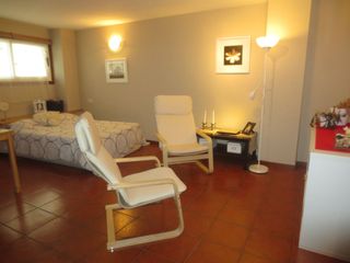 Lloguer Pis  Rúa juan castro mosquera. Dormitorios, 1 baño, salón, cocina.
gastos de comunidad incluid