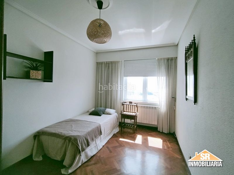 Foto ff39d52f-0a51-46a4-951b-8f28739df53f. Rent flat with parking in Monte Alto - Zalaeta - Atocha Coruña (A)