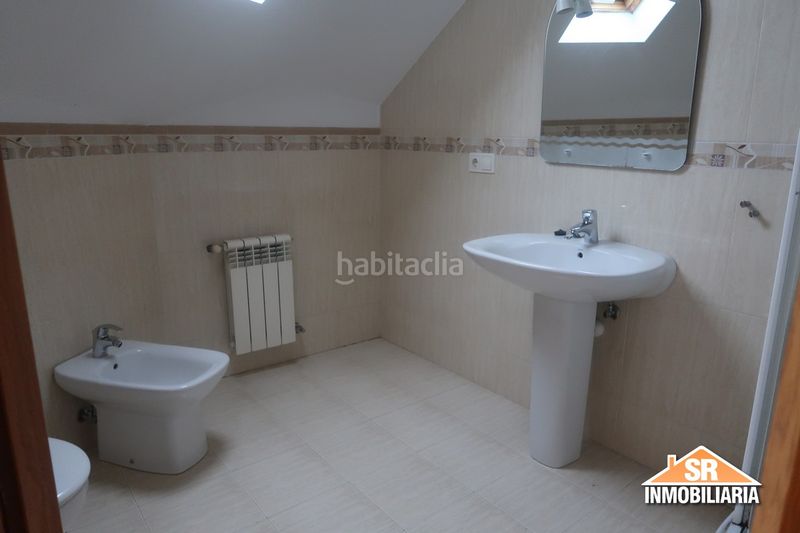 Foto eedee9ab-953d-41b6-9d51-73530efe16a4. Lloguer pis amb calefacció aparcament a Monte Alto - Zalaeta - Atocha Coruña (A)
