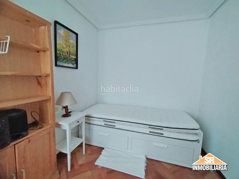 Foto 37842549-3ee9-4eee-9779-24e9a713980c. Rent flat in Monte Alto - Zalaeta - Atocha Coruña (A)