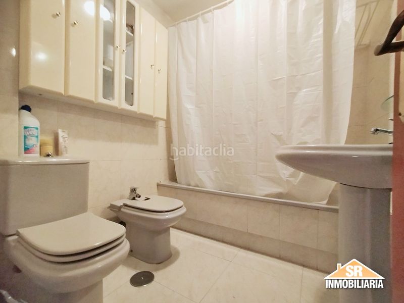 Foto 6ccf763a-eb6c-4ddc-91b9-30d0b9cbaa0b. Rent flat in Monte Alto - Zalaeta - Atocha Coruña (A)