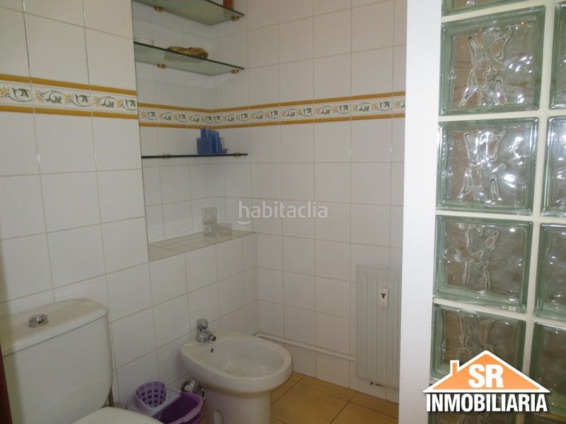 Foto b8c130c6-f88a-4d16-ad67-d9d35f7a12de. Lloguer apartament amb calefacció a Ensanche Coruña (A)