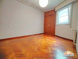 Location Appartement  Rúa cantón pequeno. Canton pequeño, sin muebles