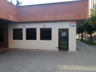 Lloguer Local Comercial a Calle pío del río hortega 8p. Local comercial 54m2