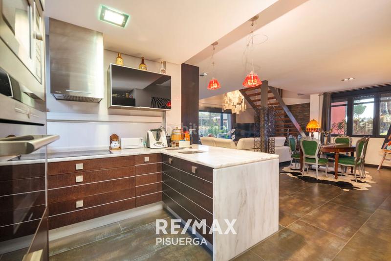 Foto e0d096aa-96b8-43f6-a00f-f69c9871f0c0. Reihenhaus mit heizung parking in Medina del Campo