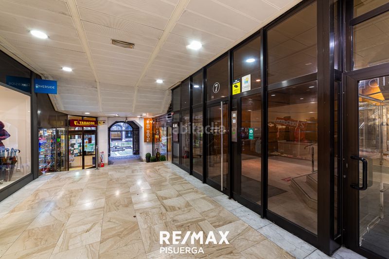 Foto 24a0e679-04ce-4a03-a1e5-3fb009661126. Oficina en calle maría de molina 7 venta de oficinas en pleno Centro en Valladolid
