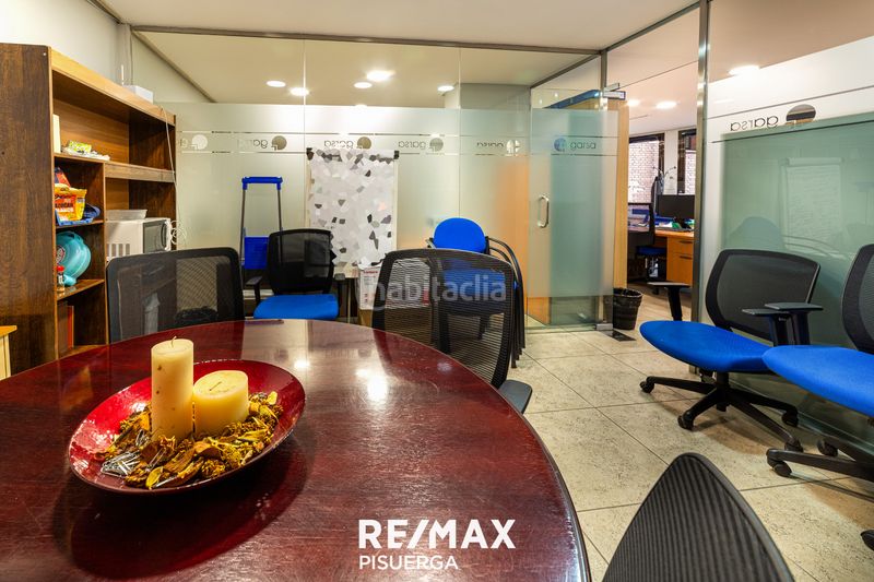 Foto a1bea9f6-6189-4211-a334-a462013812c1. Oficina en calle maría de molina 7 venta de oficinas en pleno Centro en Valladolid