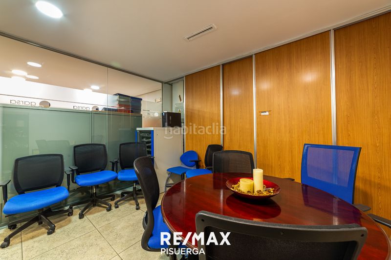 Foto cf50c51f-5501-4cd9-ae11-1f885aa6459e. Oficina en calle maría de molina 7 venta de oficinas en pleno Centro en Valladolid
