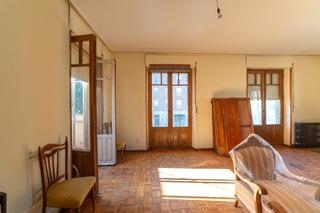 Xalet a Calle camino del calvario 7. Gran casona para reformar en benavente