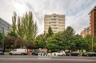 Appartement à Avenida de miguel ángel blanco 47014
