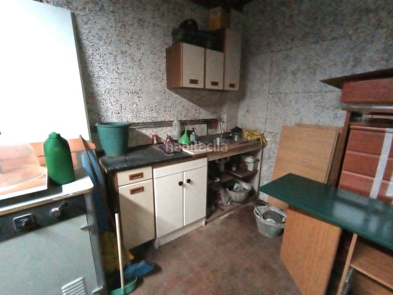 Foto 49d4469a-1888-4b9e-9e6e-93b2dc06bad3. Autoparkplatz in calle de san isidro 73 in Pajarillos Bajos Valladolid