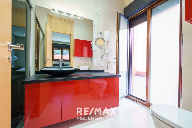 Foto 1bac65c6-87e1-4ed9-9baf-6d5948a60d54. Chalet en calle carabela 53 en Boecillo