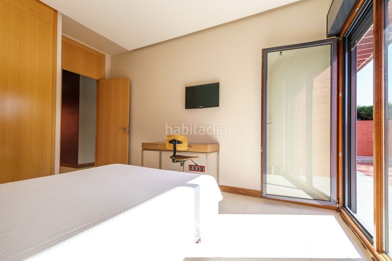 Foto 9868a743-eb24-4c49-8a9e-a3c4c5eb1085. Chalet en calle carabela 53 en Boecillo