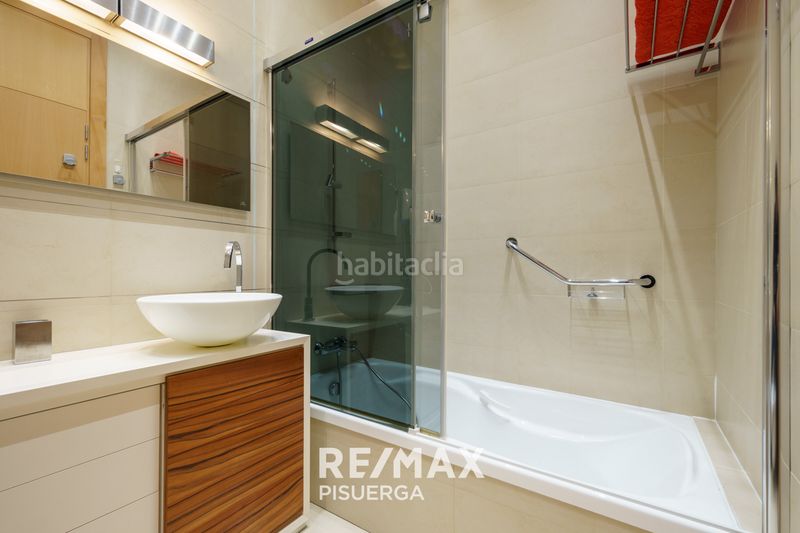 Foto a8a9f3c8-7d86-4a2c-9642-67815fa74fdf. Chalet en calle carabela 53 en Boecillo