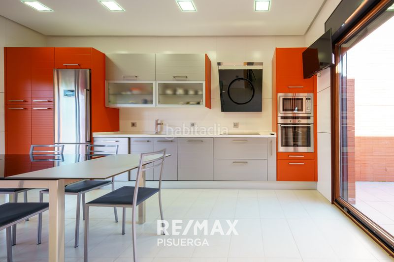 Foto db6d5915-561f-456d-8de7-e00e41961e3e. Chalet en calle carabela 53 en Boecillo