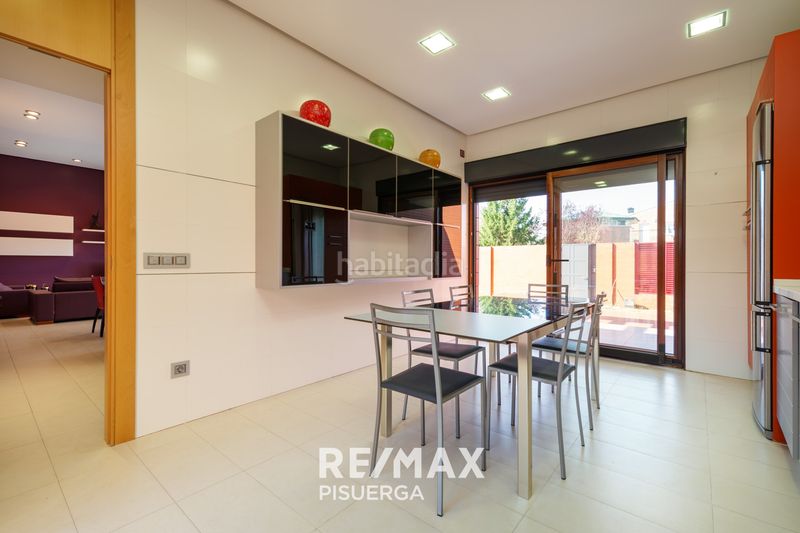 Foto f7651802-7beb-4da2-854c-d15be777c7da. Chalet en calle carabela 53 en Boecillo
