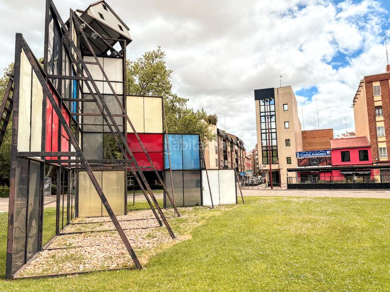 Foto 20167c71-1a23-4c68-83f6-aca465fc2e22. Ufficio in paseo de zorrilla 127 in La Rubia Valladolid